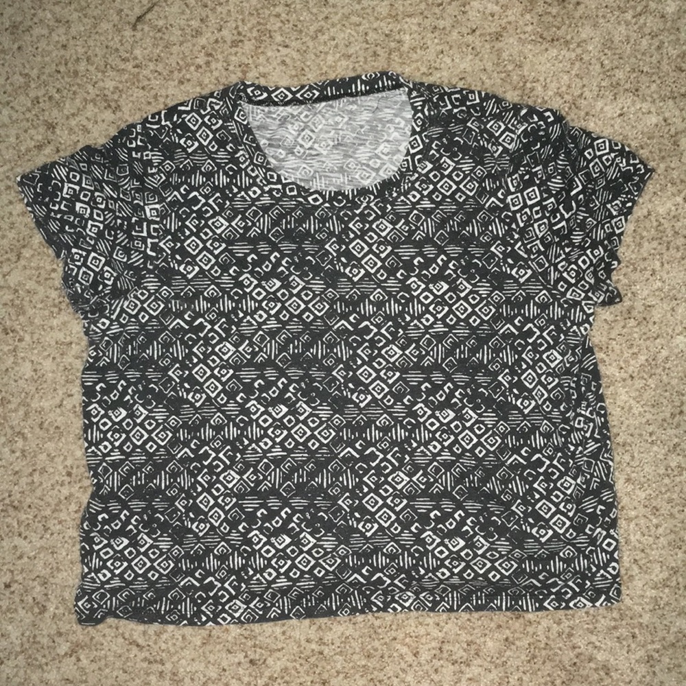 Black and White Patterned Crop Top